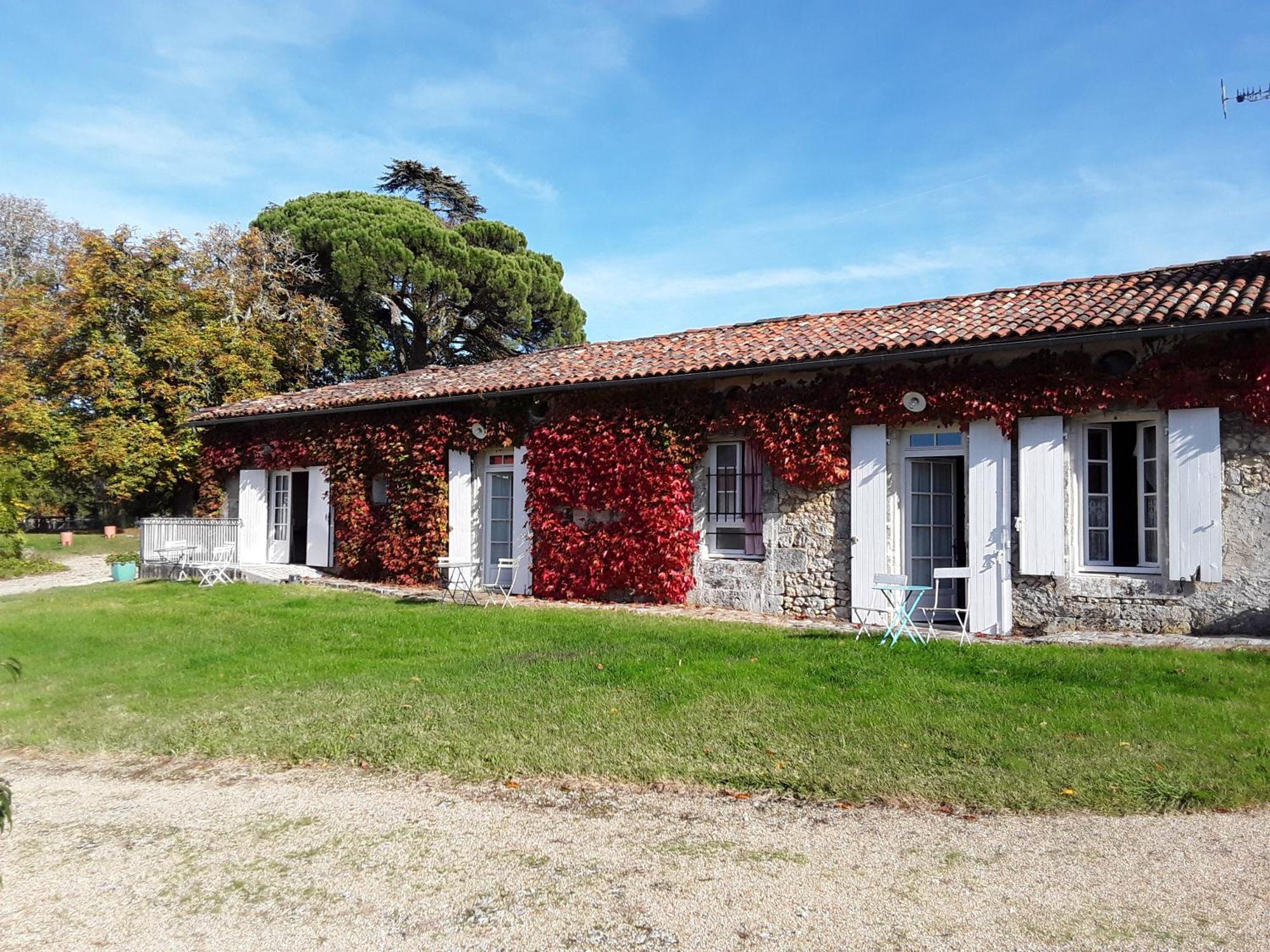 Domaine Les Galards Bed and Breakfast Le Garde Εξωτερικό φωτογραφία
