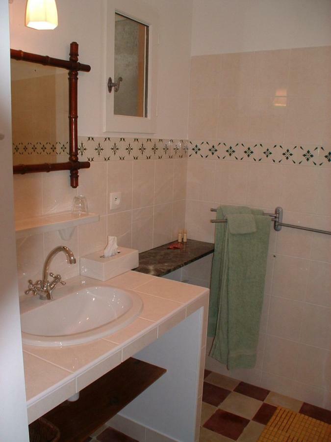 Domaine Les Galards Bed and Breakfast Le Garde Εξωτερικό φωτογραφία